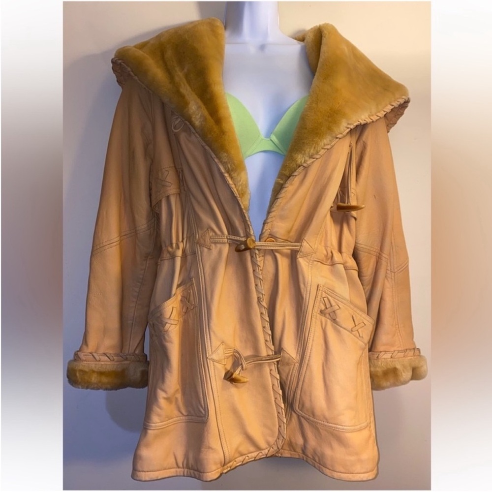 Vintage coat Colebrook & Co leather coat faux fur hood fur cuffs leather coat